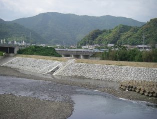 切目川災害関連工事